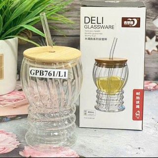 LY THUỶ TINH CHỊU NHIỆT DELI NẮP GỖ KÈM ỐNG HÚT (T48)