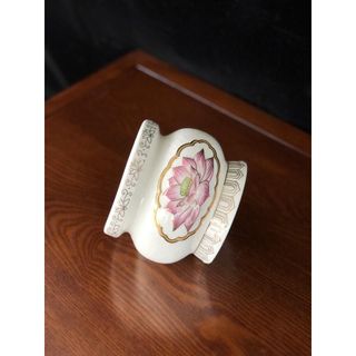 Bộ Thờ Cúng Lư 1618 Họa Tiết Hoa Sen Tím bằng Chữ Bằng Sứ Cao Cấp - Phật Giáo Tường Thuận