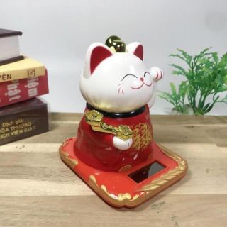 Mèo Thần Tài mặc áo đỏ vẫy khách chạy bằng năng lượng mặt trời cao 10cm