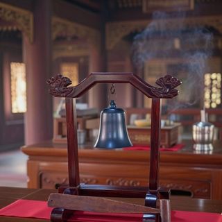 Bộ khánh quả đường chuông vàng âm vang trầm ấm