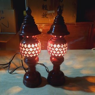 Cặp đèn gỗ tràm bông vàng thờ gia tiên cao 23cm