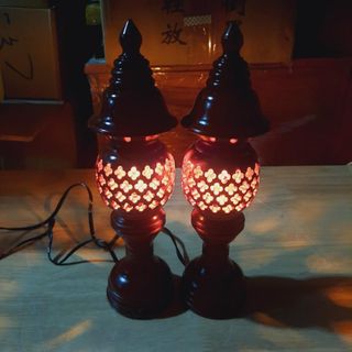 Cặp đèn gỗ tràm bông vàng thờ gia tiên cao 23cm