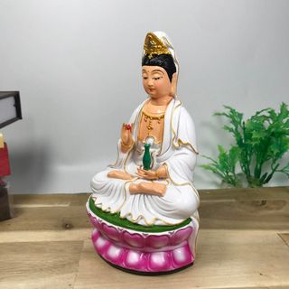 Tượng Ngài Quan Thế Âm Bồ Tát Cao 15cm Sơn Nhũ Vàng Chất Liệu Bột Đá Nhựa Poly Cao Cấp Màu Sắc Tỉ Mỉ Dễ Vệ Sinh Kích Thước 15cm x 8cm