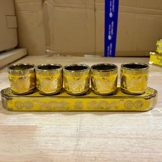 Chum nước thờ ,áng nước sứ vàng 3D bộ 5 ly