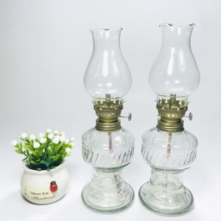 Đèn dầu chân thủy tinh trụ thờ cúng nghiêm trang cao 15cm dùng dầu cát tường lưu ly ánh sáng dịu nhẹ phù hợp trang trí thờ cúng chất liệu thủy tinh bền đẹp