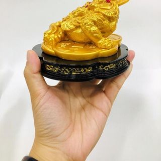 Thiềm Thừ Cóc Ba Chân Ngậm Tiền Vàng Cao 14cm Chất Liệu Đá Kích Thước 12cm Trọng Lượng 600g Linh Vật Chiêu Tài May Mắn Phú Quý Bình An Sản Phẩm Việt Nam