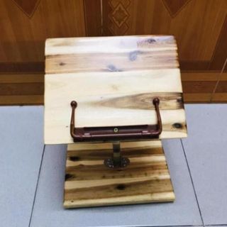 Tâm Pháp - Kệ Tụng Kinh Gỗ Chân Inox Chắc Chắn Tiện Lợi Cho Phật Giáo & Học Sinh Việt Nam Chất Liệu Ghế Gỗ Chân Inox Dễ Dàng Sử Dụng Phù Hợp Nhiều Đối Tượng