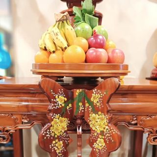 Chò Gỗ Ba Chân Tâm Pháp Đặt Đĩa Trái Cây Thờ Cúng Khắc Nổi Hoa Sen Chất Liệu Gỗ Tràm Kích Cỡ 20cm Đến 40cm Sang Trọng