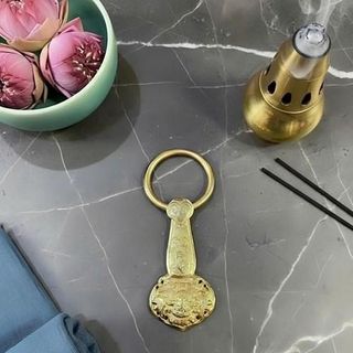 Móc y cài áo cho quý thầy thiết kế đặc biệt giúp cài áo nhanh chóng và tiện lợi phù hợp với nhu cầu sử dụng hàng ngày