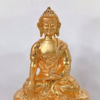 Tượng Ngài Bổn Sư Si Vàng Kích Thước 10 Cm Chất Liệu Đồng Si Vàng Độ Bền Cao Sơn Tỉ Mỉ Chăm Sóc Dễ Dàng