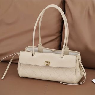 🍦 Túi Xách Đeo Vai Dáng Dài Màu Kem Be – Phong Cách Vintage & Minimalist Lôi Cuốn