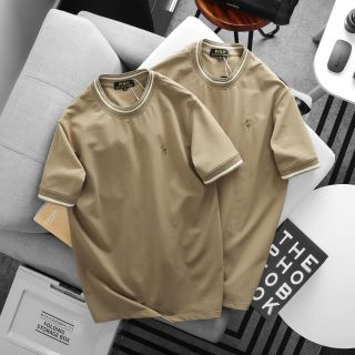 Áo thun logo nghựa nam. Chất vải cotton cá sấu dệt thấm hút mồ hôi.