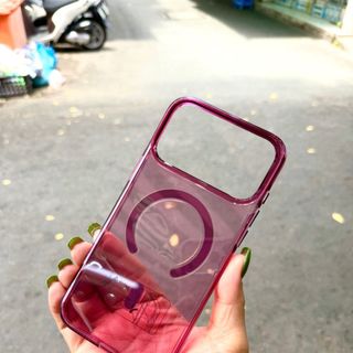 💥Ốp Lưng Cứng Từ Tính Màu Tím Cho iPhone 18Pro Max. 💥Sản phẩm có vòng từ tính 360° tích hợp sẵn ở mặt sau. Hàng Chính Hãng KST