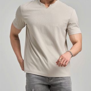Áo Thun Cổ Trụ Xẻ V Jacobs & Cole.