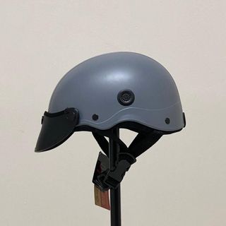 BảoDi Shop  Mũ Bảo Hiểm Thời Trang - An Toàn - Giá Rẻ Mũ bảo hiểm 1/2 thời trang  HELMETS, màu xám xi măng trẻ trung, có lỗ thông gió, freesize (55-58cm)