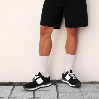 Short Jean nam.