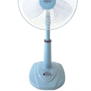QUẠT ĐỨNG LỠ THÂN NHỰA AKIFAN L42 (T5)