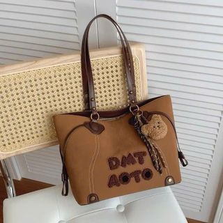 TÚI XÁCH NỮ CÔNG SỞ W856 – THANH LỊCH, RỘNG RÃI, ĐIỂM NHẤN CHARM GẤU DỄ THƯƠNG