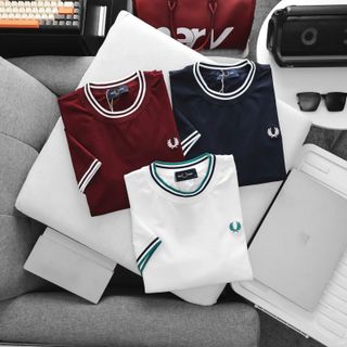 Áo thun nam. Chất áo cotton 4c may phối bo sọc.
