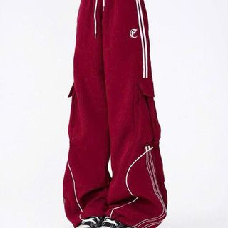 Quần Jogger Nam Nữ Unisex Vải Dù Logo Thêu Phối Dây Rút Sọc 2 Bên Sườn Thiết Kế Thời Trang Phù Hợp Mọi Giới Tính