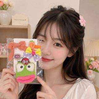 Vỉ kẹp 6 chi tiết nhiều mẫu