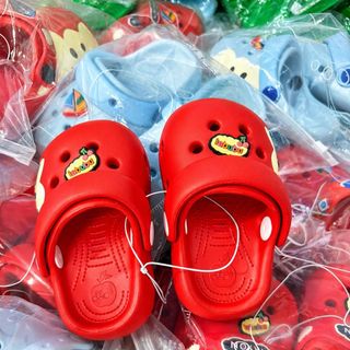 Dép Sục Trẻ Em Hoạt Hình Siêu Cute – Dép Crocs Bé Trai Bé Gái Đế Mềm Chống Trượt