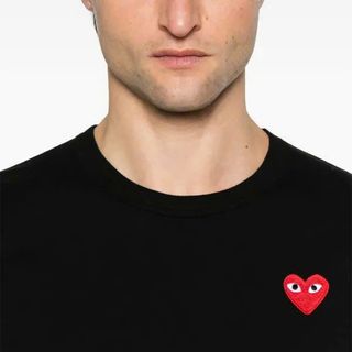 Mẫu áo thun cotton cổ tròn tay dài thương hiệu hottrend. Logo dệt.