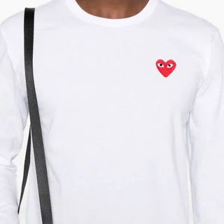 Mẫu áo thun cotton cổ tròn tay dài thương hiệu hottrend. Logo dệt.
