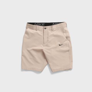 Short golf nam.