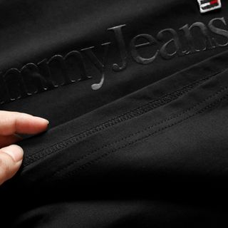 Mẫu áo thun nam. Phong cách trẻ trung, cá tính, form unisex.  Áo chất cotton 100% cao cấp .