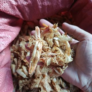 Vỏ Đầu Tôm Làm Nguyên Liệu Thức Ăn Chăn Nuôi