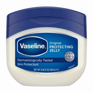 Dưỡng môi Vaseline 250ml