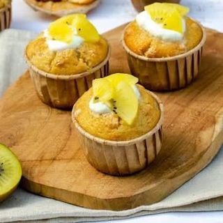 KIWI VÀNG ĐÔNG LẠNH – THỬ LÀM BÁNH KIWI ĐANG HOT