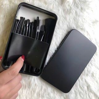 Bộ 12 cọ trang điểm kèm hộp
