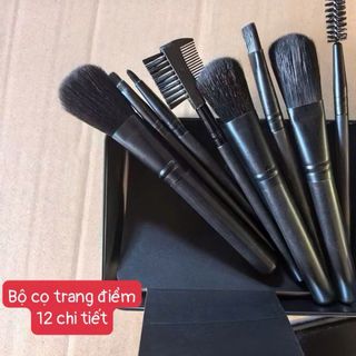Bộ 12 cọ trang điểm kèm hộp