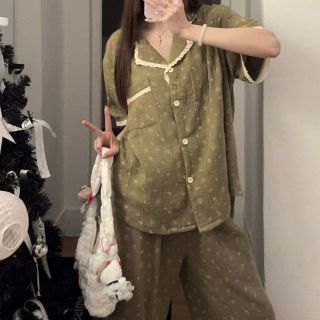 Bộ Pyjama Nữ Xô Nhăn Hoa Nhí Phối Ren Vintage