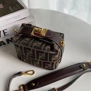 🤎 TÚI XÁCH NỮ DÁNG XẮC MINI HỌA TIẾT LOGO FF KÈM 2 DÂY ĐEO ĐA NĂNG