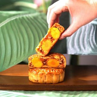 🥮 BÁNH TRUNG THU 200G – 2 TRỨNG MUỐI | GÀ QUAY • THẬP CẨM • ĐẬU XANH • KHOAI MÔN • DỪA 🌕