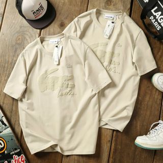 Mẫu áo thun.  Phong cách trẻ trung, cá tính, form unisex nam nữ đều có thể mặc.