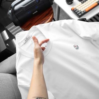 T-Shirt Moncler Basic. Chất liệu Cotton 4 chiều.