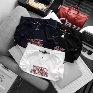 Mẫu áo thun logo thêu nổi chi tiết sắc nét, full tem tag, chất cotton 4c dày dặn, co giãn mền mịn mát, bảng màu basic.