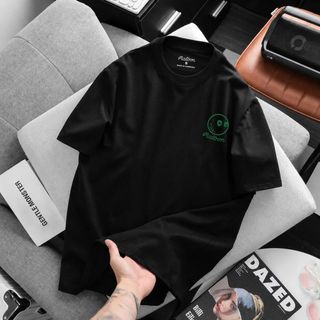 T shirt nam/ nữ.  Chất vải cotton 4c mịn mát,dày đẹp,hàng chính phẩm loại 1.