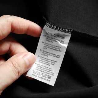 Mẫu áo thun cotton 4c cao cấp. Phong cách trẻ trung, cá tính, form unisex nam nữ đều có thể mặc.