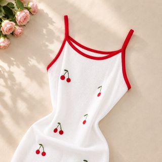 ELVIA Đầm Dệt Kim Thêu Dâu Tây Thanh Lịch Cao Cấp Tôn Dáng - Màu Trắng - Size S M L XL