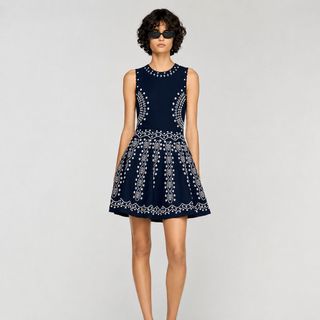 A134 Đầm Dệt Kim Jacquard Cao Cấp Nữ Cổ Tròn Không Tay Ôm Eo Tôn Dáng Xanh Navy Size S/M/L.