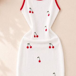 ALVIA Đầm Dệt Kim Thêu Dâu Tây Cao Cấp | Màu Trắng | Size S-XL