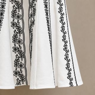 A130 Đầm Hai Dây Thêu Hoa Nổi 3D Nữ Cao Cấp – Đầm Chữ A Eo Cao Phong Cách Pháp Thanh Lịch Màu Trắng Size S M L