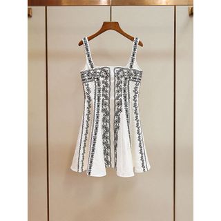 A130 Đầm Hai Dây Thêu Hoa Nổi 3D Nữ Cao Cấp – Đầm Chữ A Eo Cao Phong Cách Pháp Thanh Lịch Màu Trắng Size S M L
