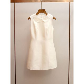 A121 Grace Pearl – Đầm Suông Cổ Búp Bê Đính Ngọc Trai Cao Cấp – Size S M L