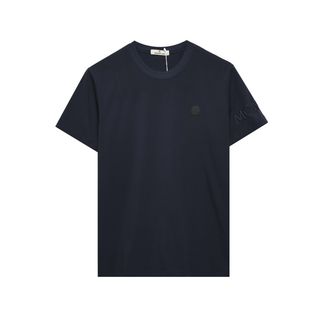 Áo thun chất liệu cotton 4 chiều, co giãn mềm mịn, thấm hút mồ hôi tốt.